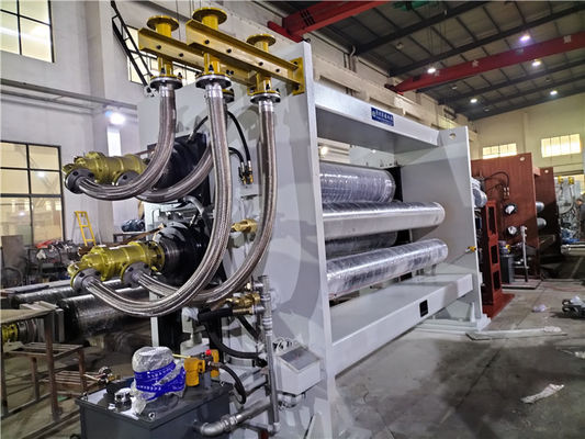 Máquina no tejida 650m/min del rodillo del calendario de la tela